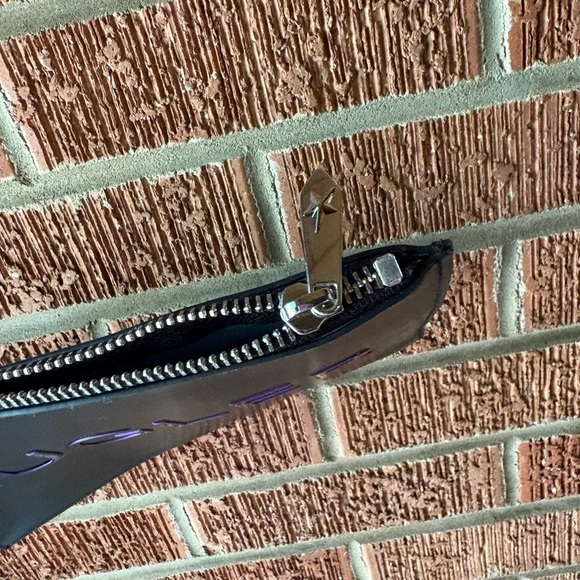 Mugler Black & purple perfume pouch - Picture 4 of 7